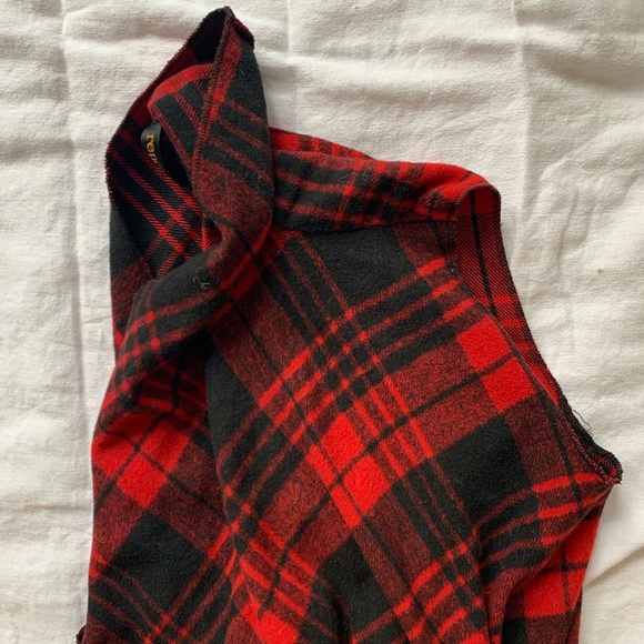 Flannel Long Vest - Perfect for Fall! - Picture 4 of 7
